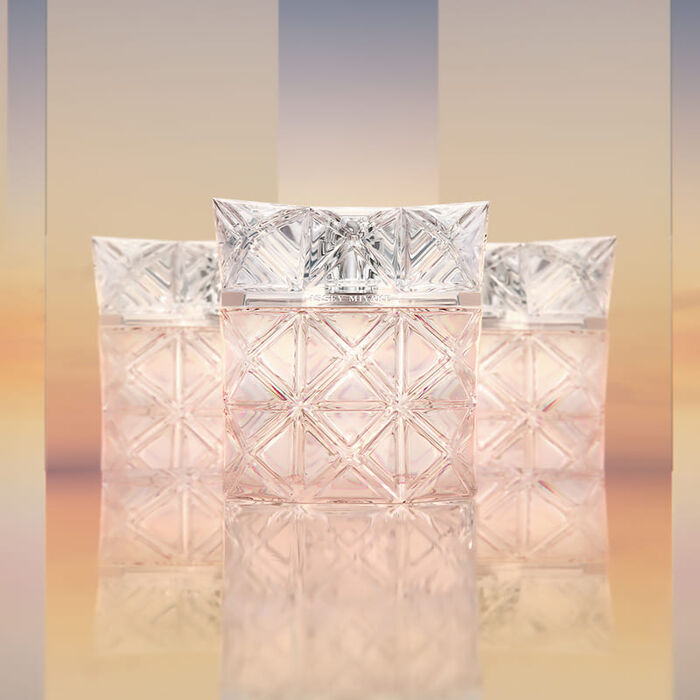 LUMI&Egrave;RE D'ISSEY 